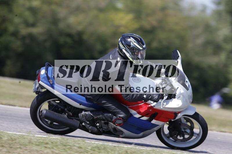 /Archiv-2025/49 26.08.2025 Cornu Master School ADR/gruen-vert/21